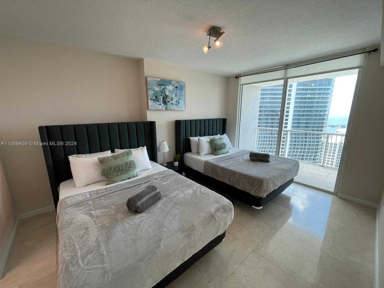 Small Image of 1200 BRICKELL BAY DR #4217, Miami Number 15