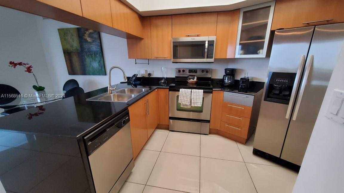 Small Image of 1750 NORTH BAYSHORE DR #3615, Miami Number 2