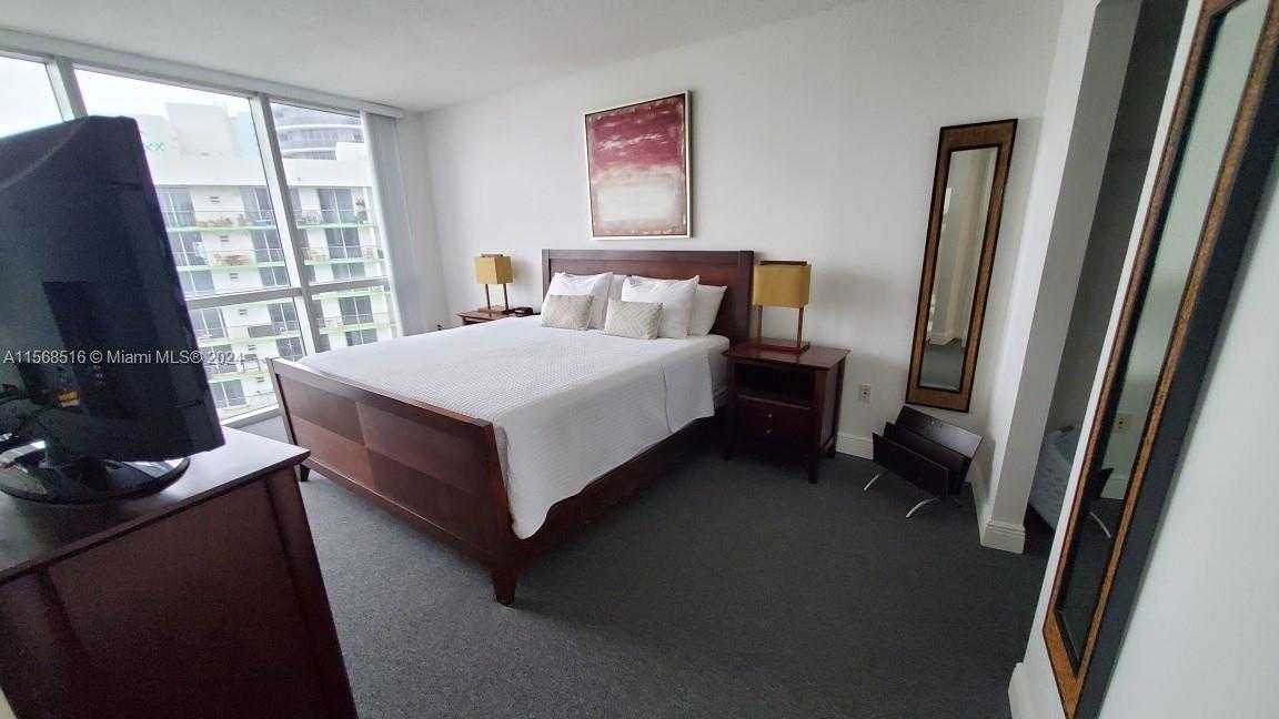 Small Image of 1750 NORTH BAYSHORE DR #3615, Miami Number 4