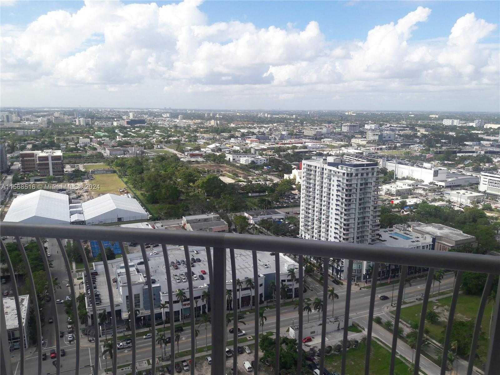 Small Image of 1750 NORTH BAYSHORE DR #3615, Miami Number 9