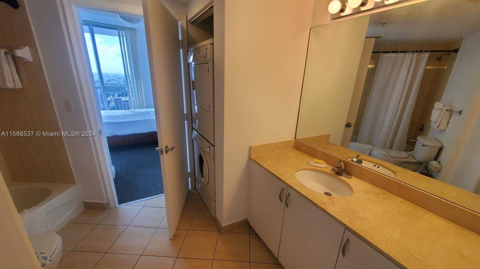Small Image of 1750 NORTH BAYSHORE DR #3814, Miami Number 10