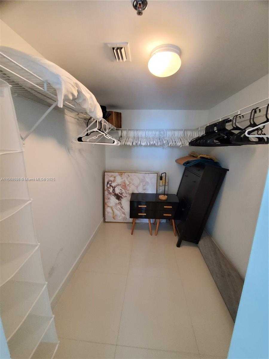 Small Image of 1200 SOUTH BRICKELL BAY DR #3309, Miami Number 12