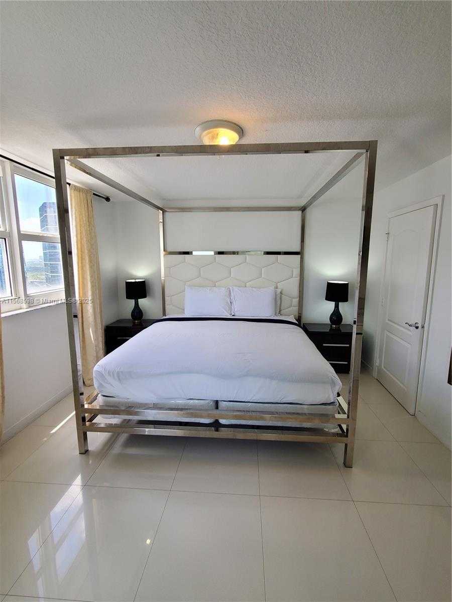 Small Image of 1200 SOUTH BRICKELL BAY DR #3309, Miami Number 13