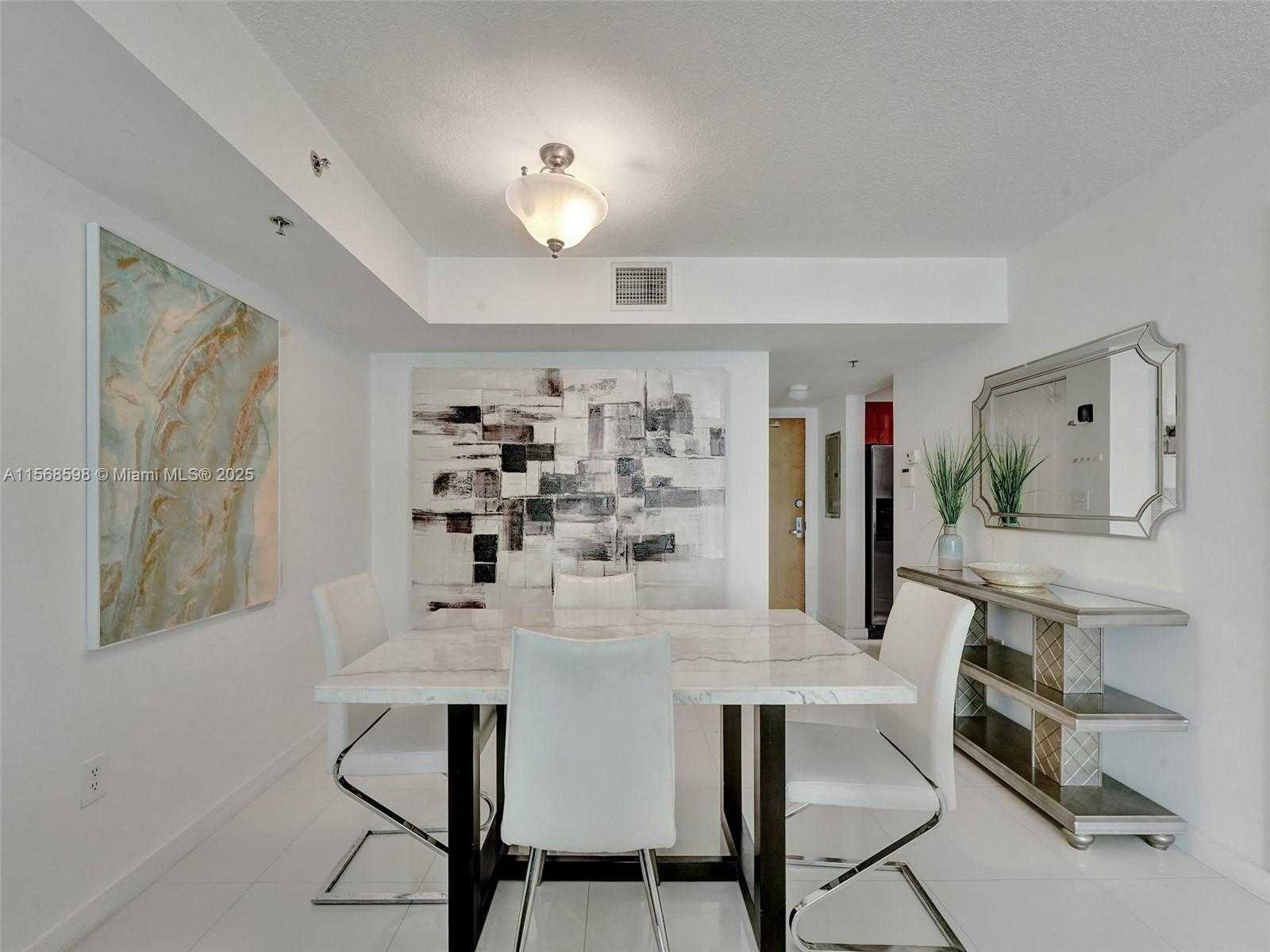 Small Image of 1200 SOUTH BRICKELL BAY DR #3309, Miami Number 9