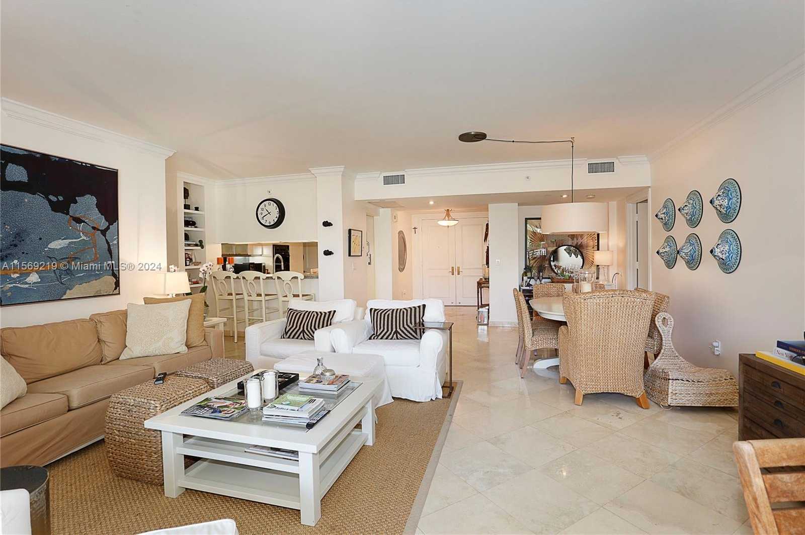 Small Image of 445 GRAND BAY DR #215, Key Biscayne Number 3