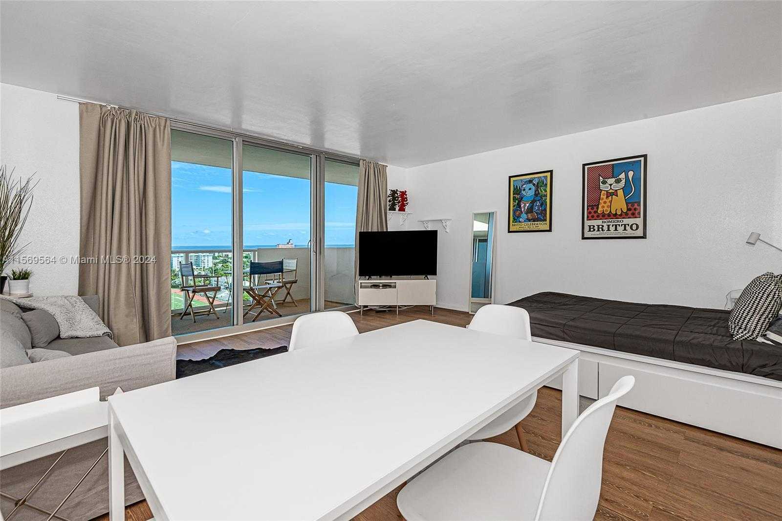 Small Image of 1200 WEST AVE #PH11, Miami Beach Number 17