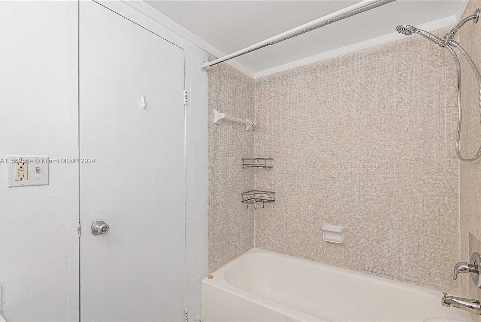 Small Image of 1200 WEST AVE #PH11, Miami Beach Number 23