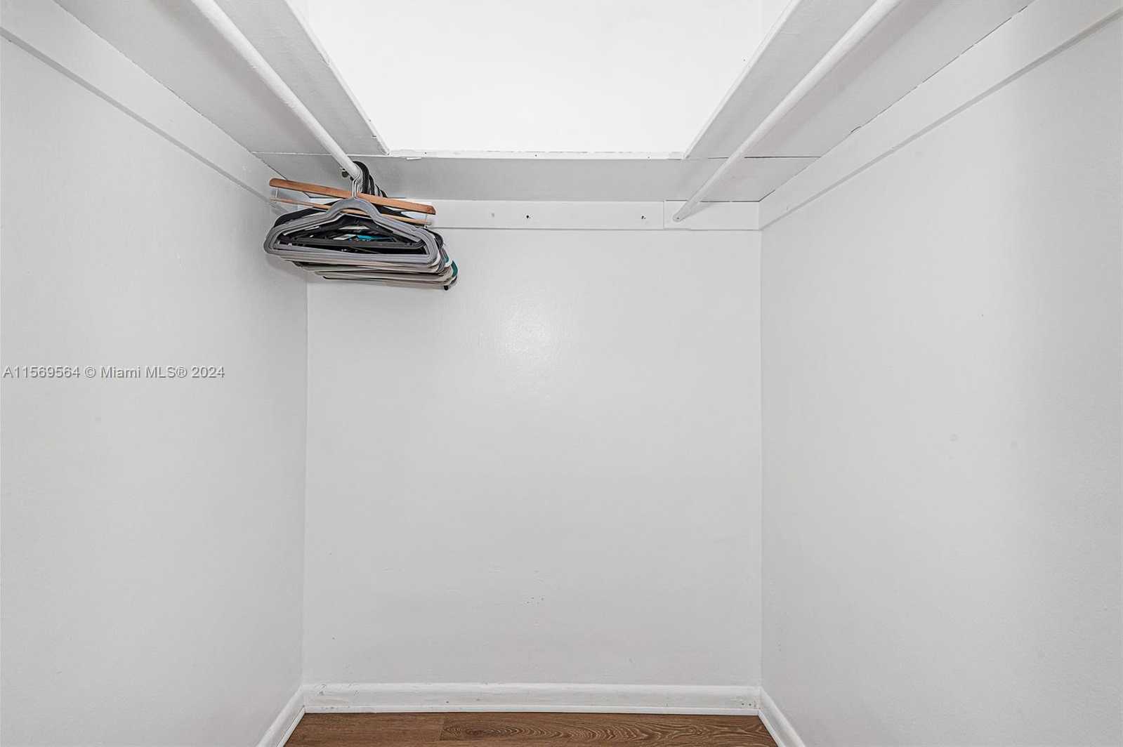 Small Image of 1200 WEST AVE #PH11, Miami Beach Number 24