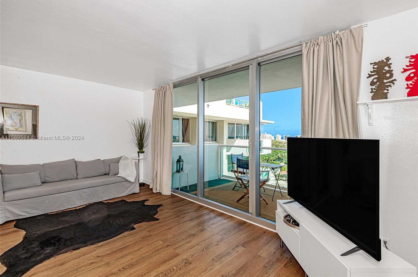 Small Image of 1200 WEST AVE #PH11, Miami Beach Number 3