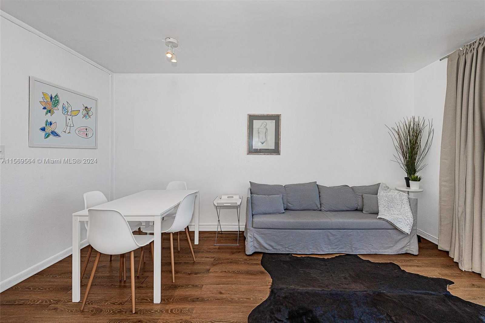 Small Image of 1200 WEST AVE #PH11, Miami Beach Number 4