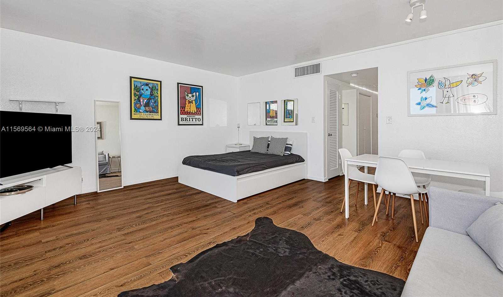 Small Image of 1200 WEST AVE #PH11, Miami Beach Number 8