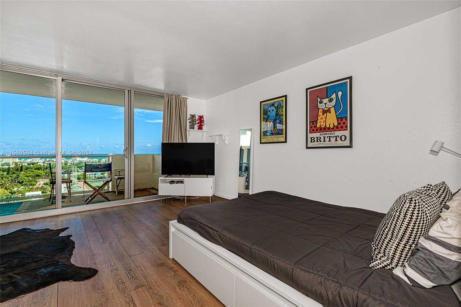 Small Image of 1200 WEST AVE #PH11, Miami Beach Number 9