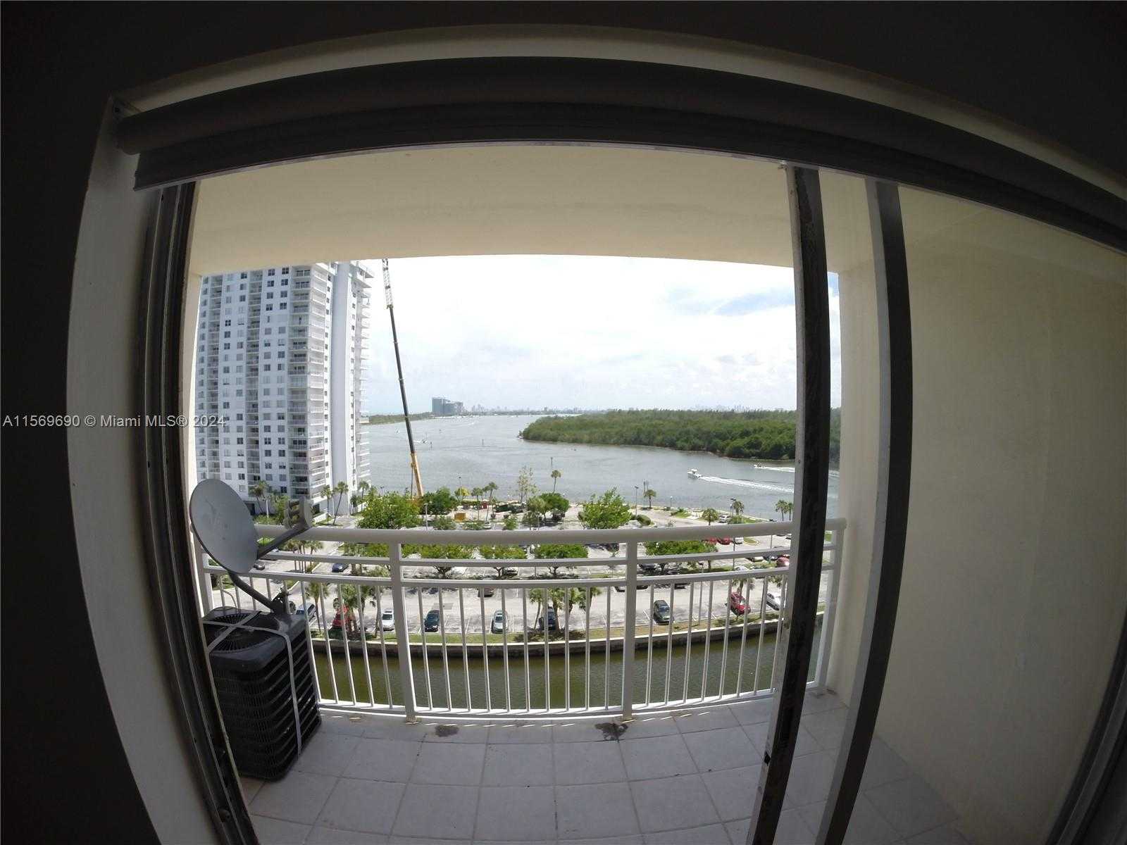 Small Image of 400 KINGS POINT DR #905, Sunny Isles Beach Number 4