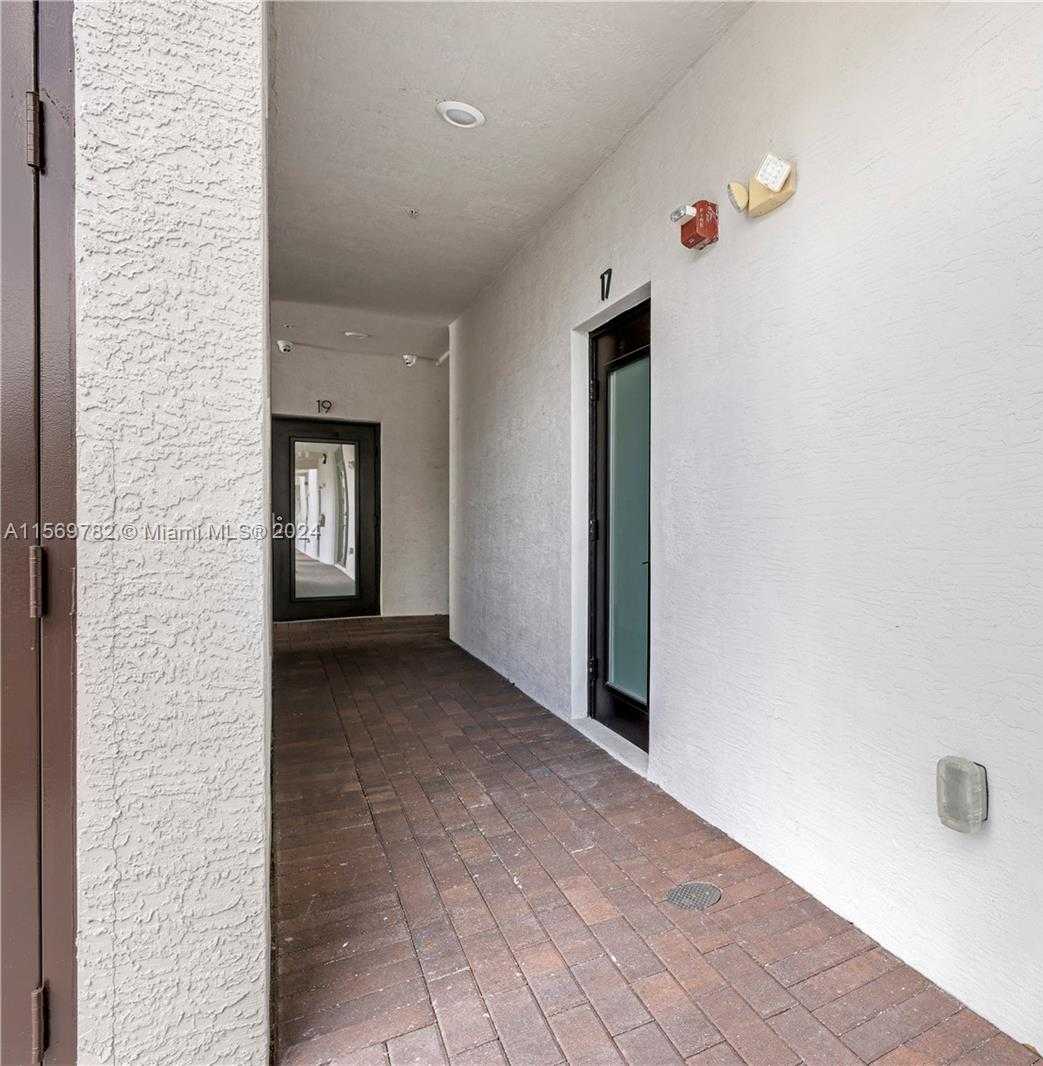 Small Image of 4740 NORTH WEST 84TH CT #17, Doral Number 16