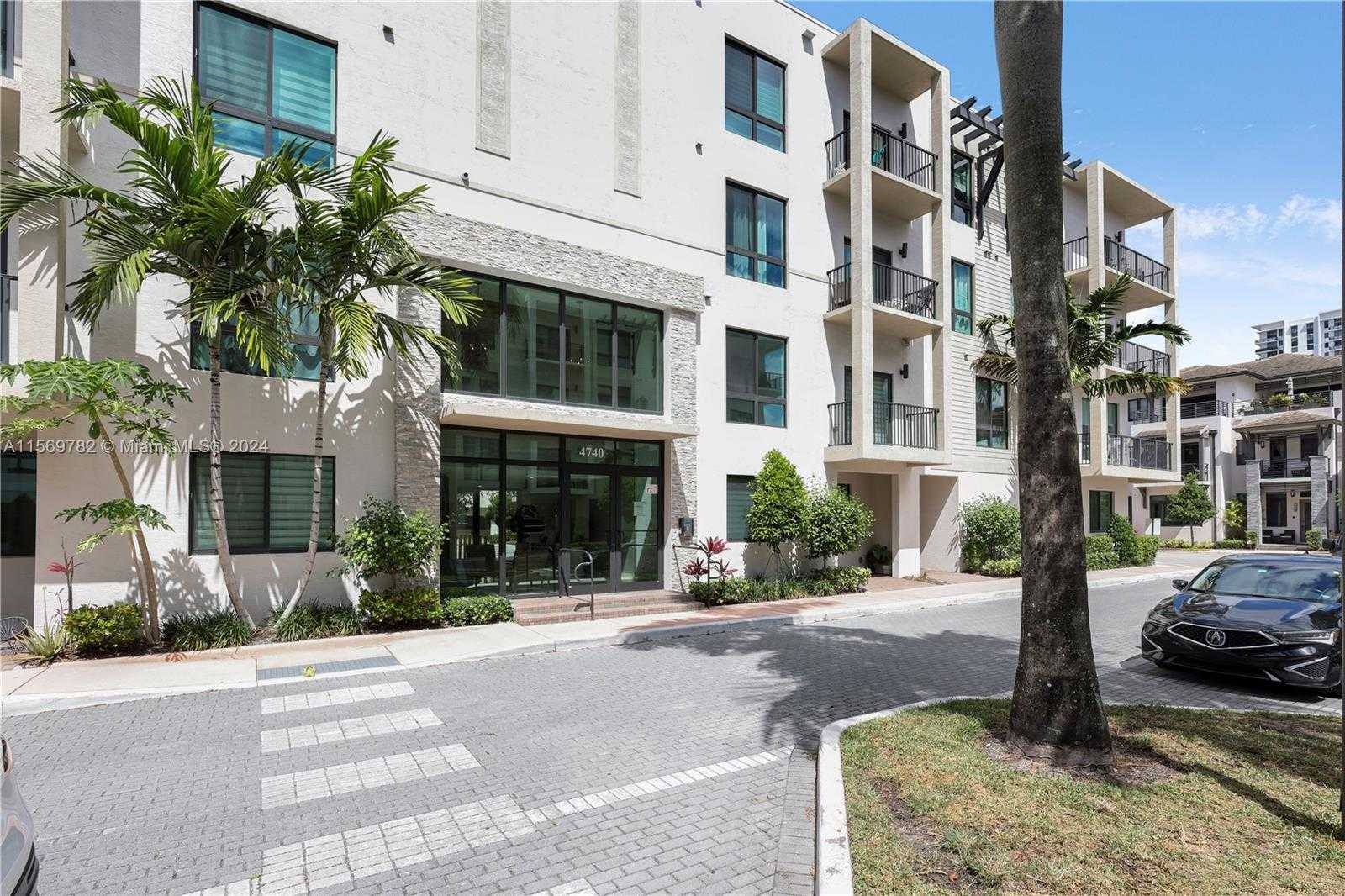 Small Image of 4740 NORTH WEST 84TH CT #17, Doral Number 17