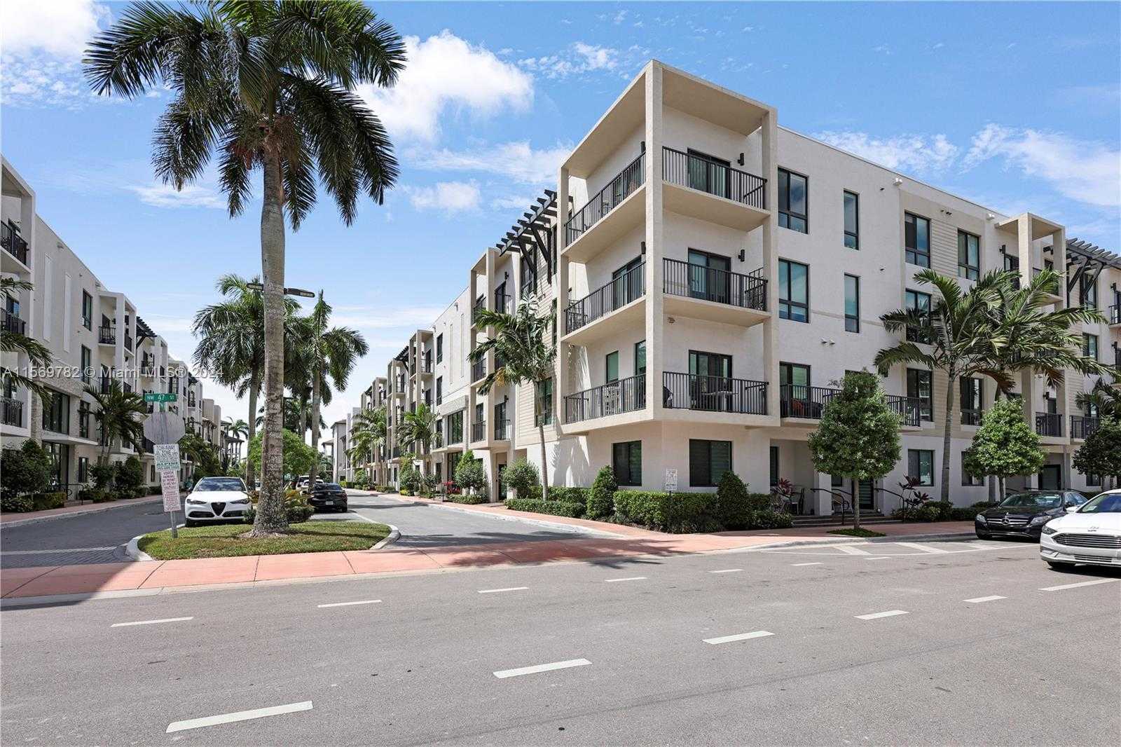 Small Image of 4740 NORTH WEST 84TH CT #17, Doral Number 21