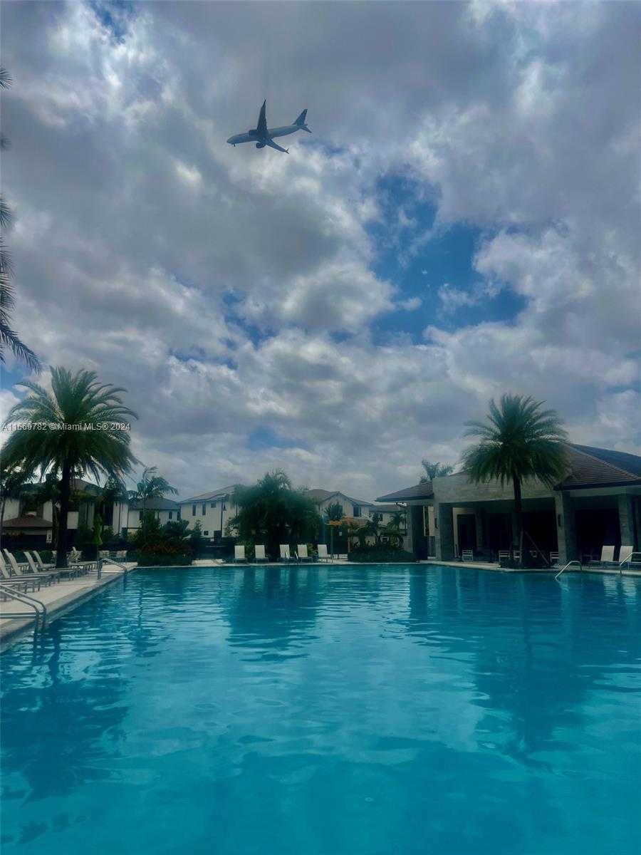 Small Image of 4740 NORTH WEST 84TH CT #17, Doral Number 23