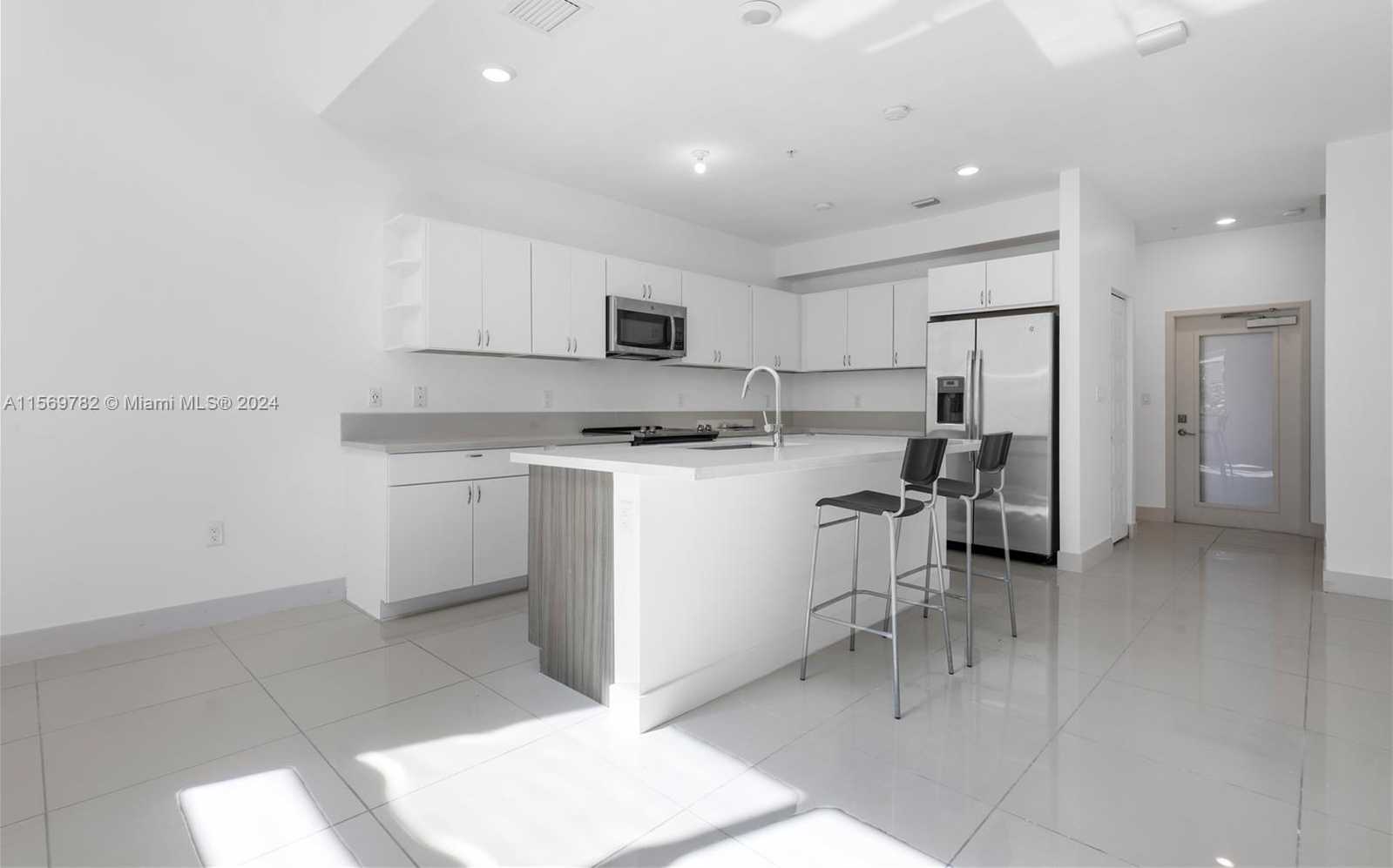 Small Image of 4740 NORTH WEST 84TH CT #17, Doral Number 4