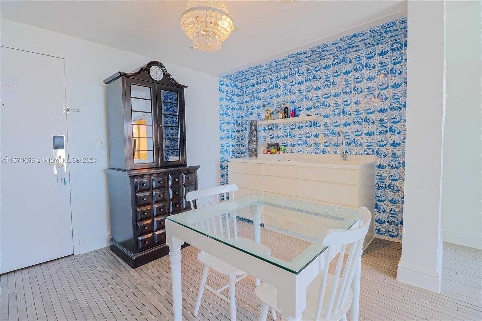 Small Image of 1100 WEST AVENUE #PH17, Miami Beach Number 4