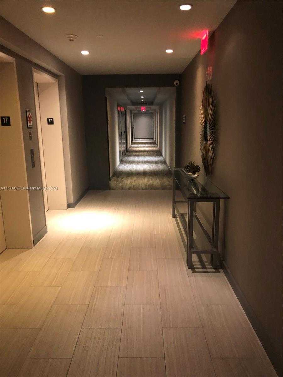 Small Image of 5300 NORTH WEST PASEO BLVD #1705, Doral Number 12