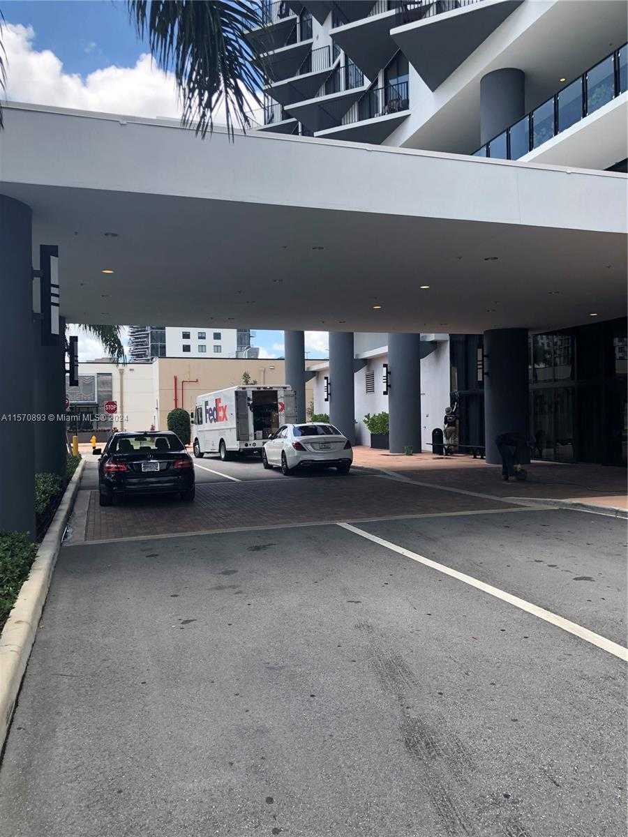 Small Image of 5300 NORTH WEST PASEO BLVD #1705, Doral Number 3