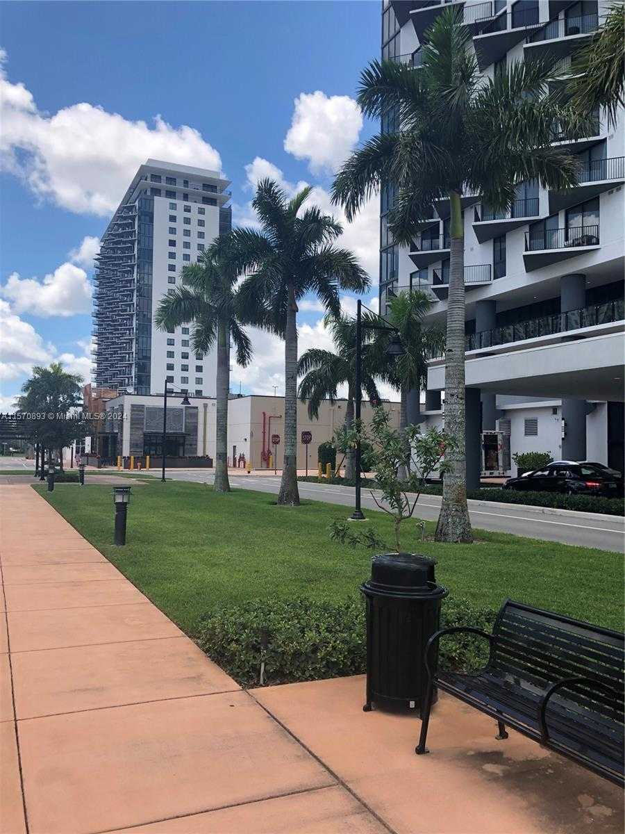 Small Image of 5300 NORTH WEST PASEO BLVD #1705, Doral Number 4