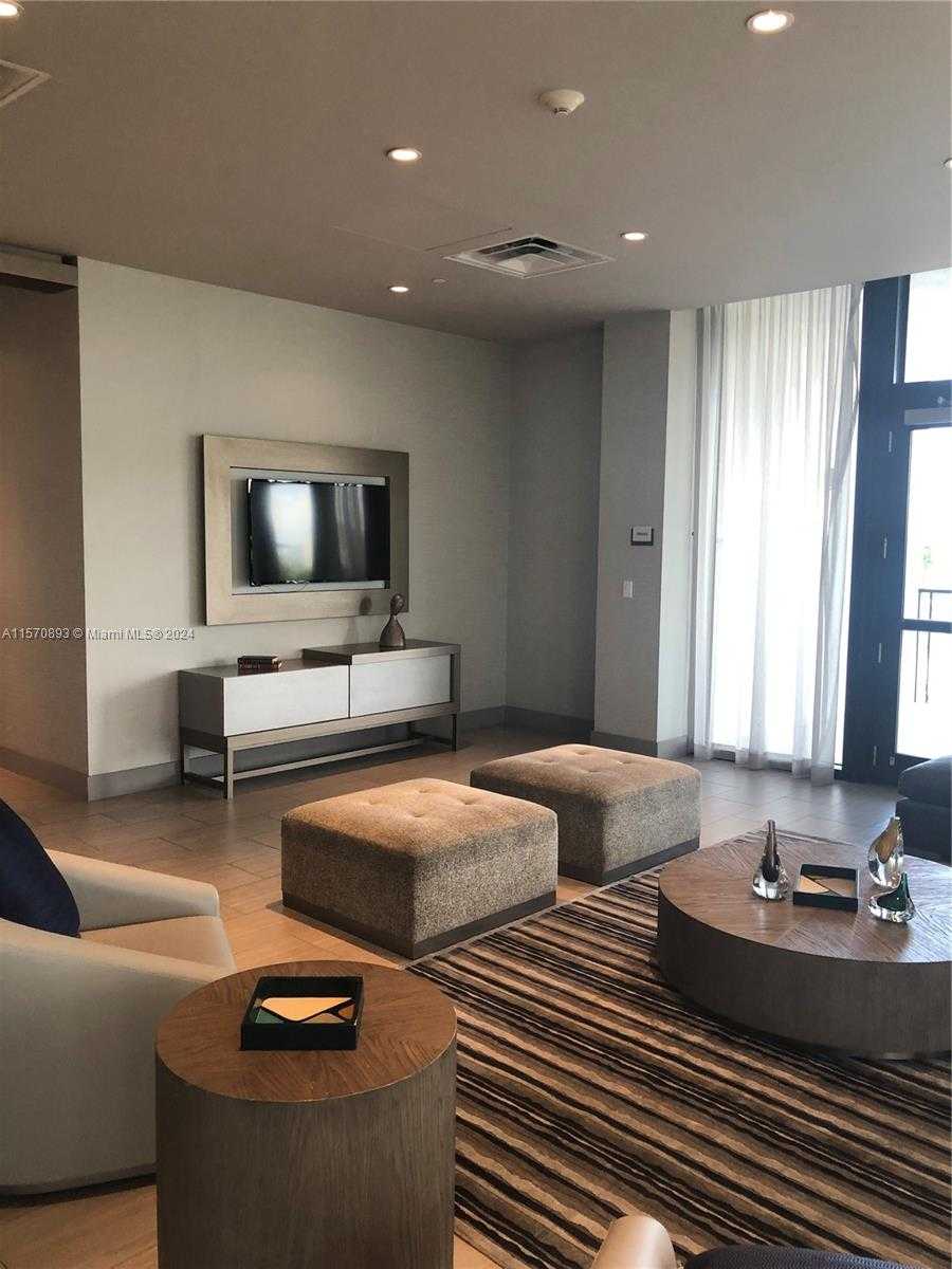 Small Image of 5300 NORTH WEST PASEO BLVD #1705, Doral Number 9