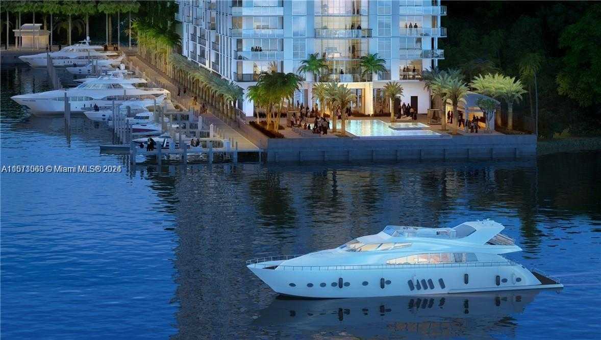 Small Image of 17301 #905, North Miami Beach Number 3