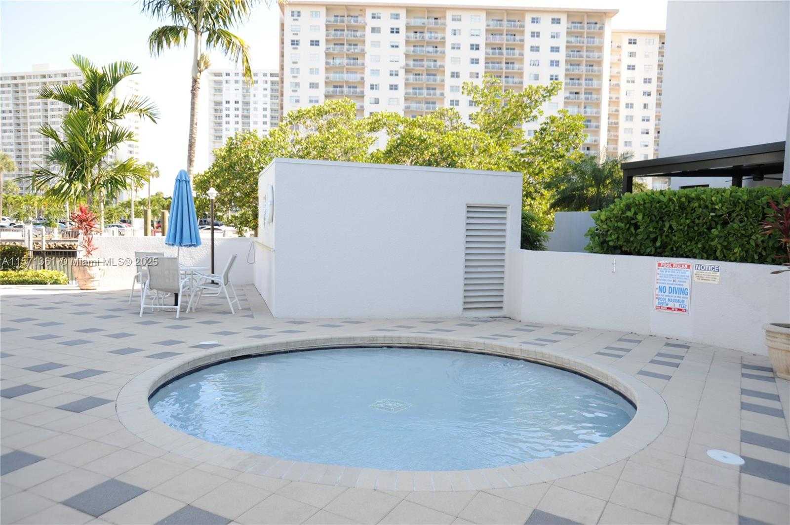 Small Image of 456 POINCIANA DR #1620, Sunny Isles Beach Number 13
