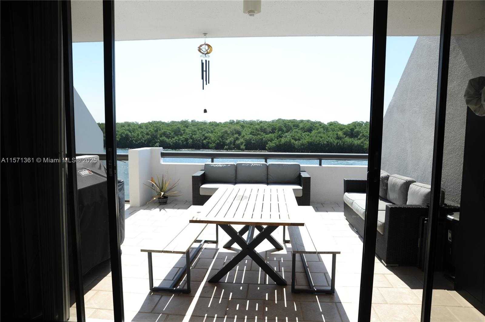 Small Image of 456 POINCIANA DR #1620, Sunny Isles Beach Number 7