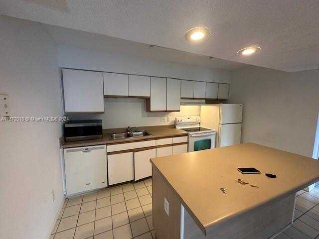 Small Image of 3985 WEST MCNAB RD #A111, Pompano Beach Number 2