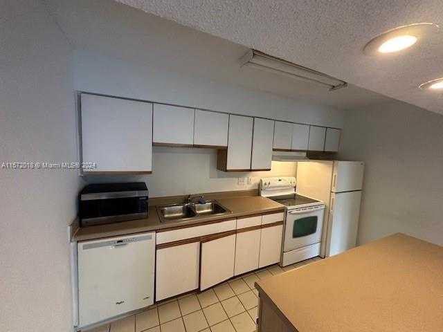 Small Image of 3985 WEST MCNAB RD #A111, Pompano Beach Number 24