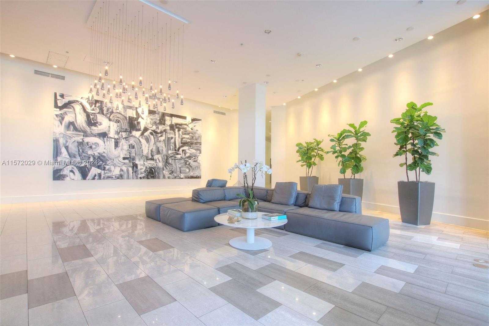 Small Image of 2001 MERIDIAN AVE #103, Miami Beach Number 27
