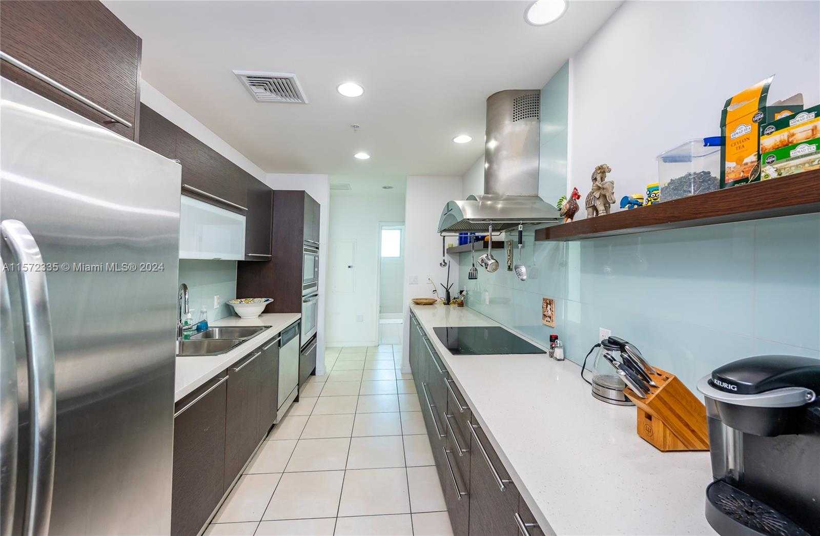 Small Image of 7928 EAST DR #704, North Bay Village Number 11