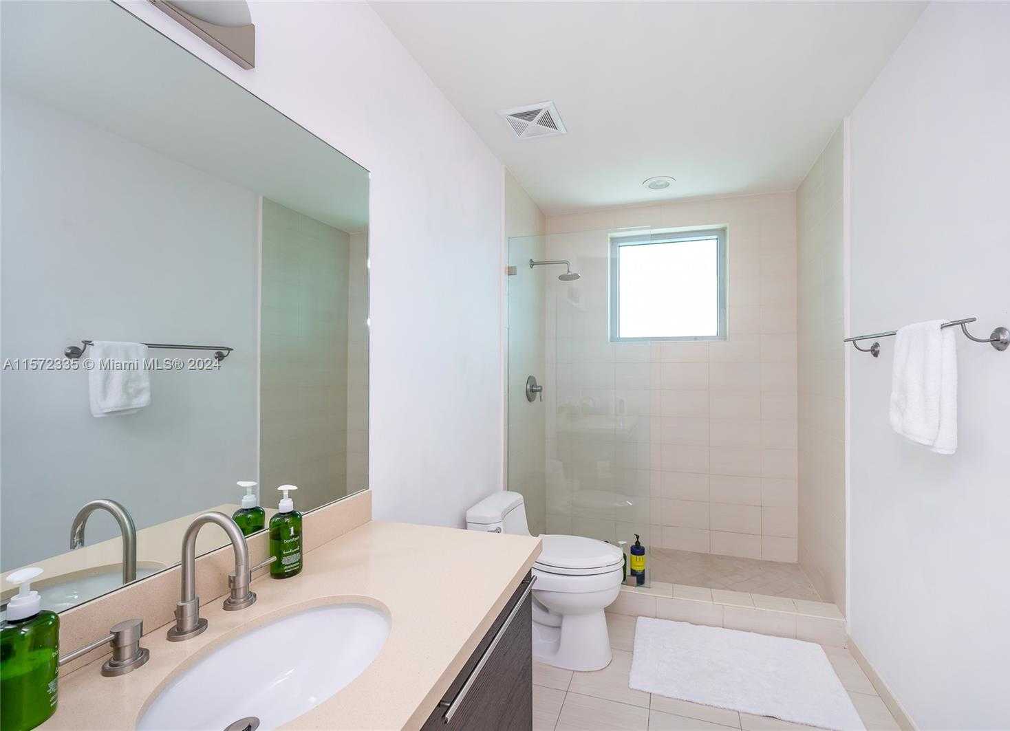 Small Image of 7928 EAST DR #704, North Bay Village Number 14