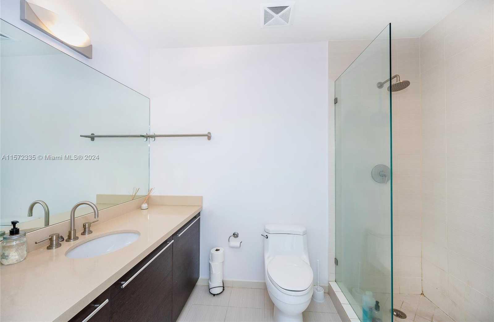 Small Image of 7928 EAST DR #704, North Bay Village Number 15