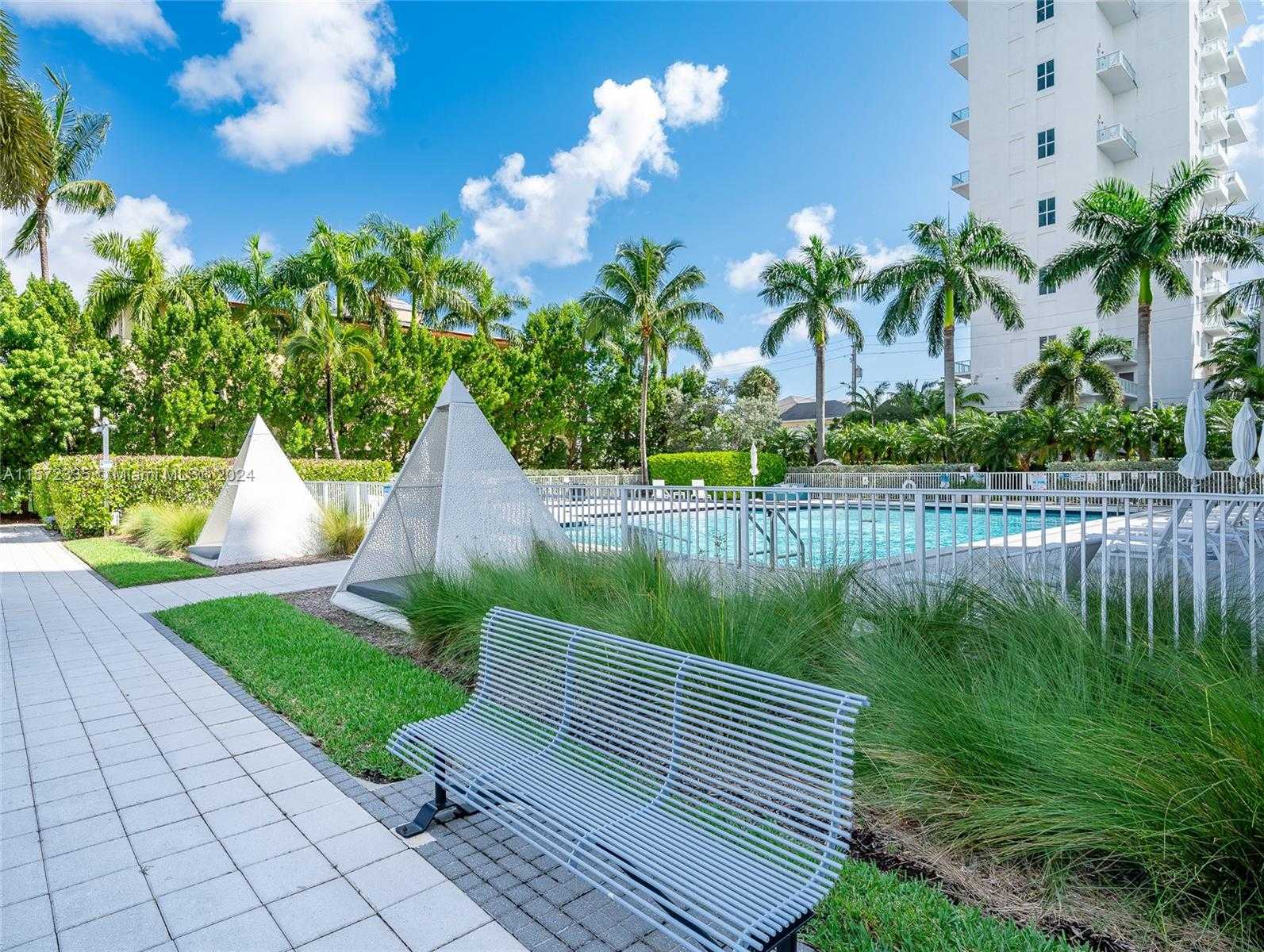Small Image of 7928 EAST DR #704, North Bay Village Number 23