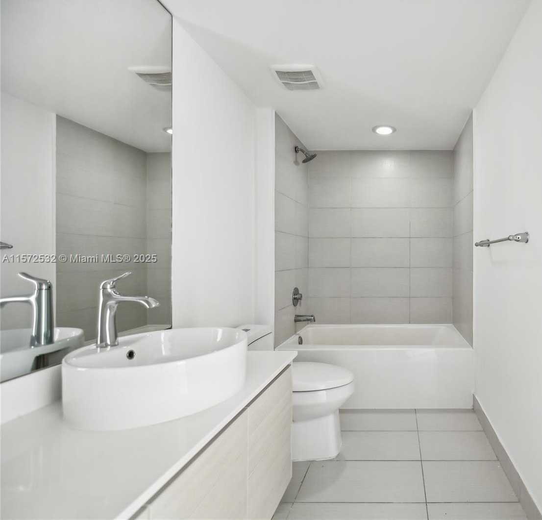 Small Image of 4250 BISCAYNE BLVD #1516, Miami Number 12
