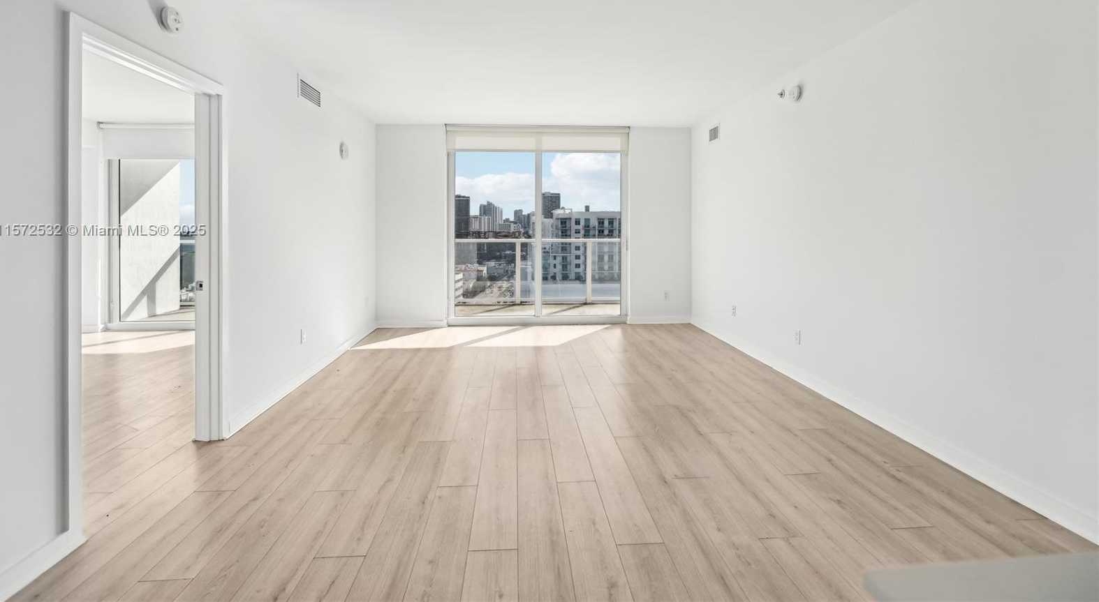 Small Image of 4250 BISCAYNE BLVD #1516, Miami Number 2