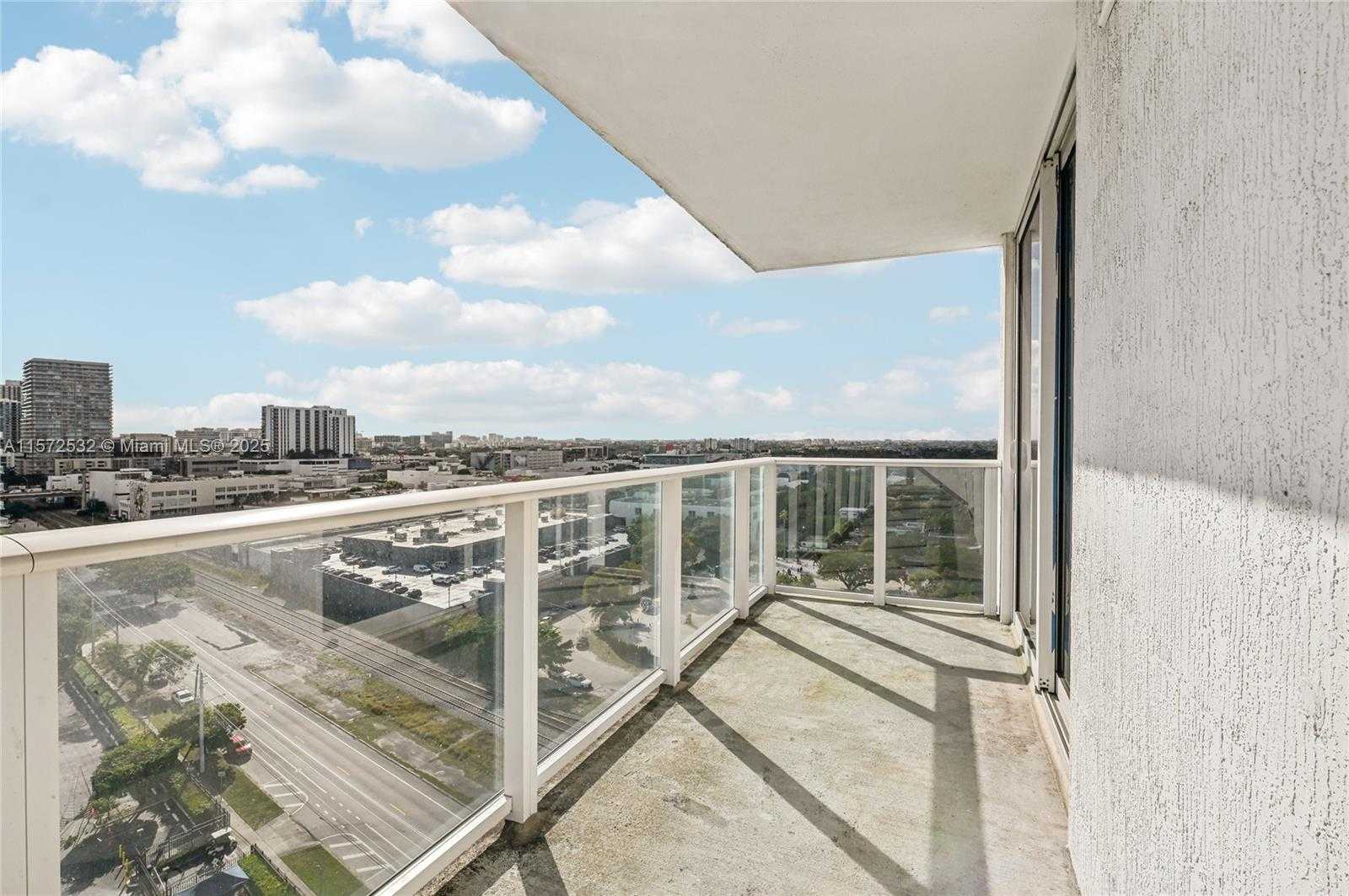 Small Image of 4250 BISCAYNE BLVD #1516, Miami Number 21