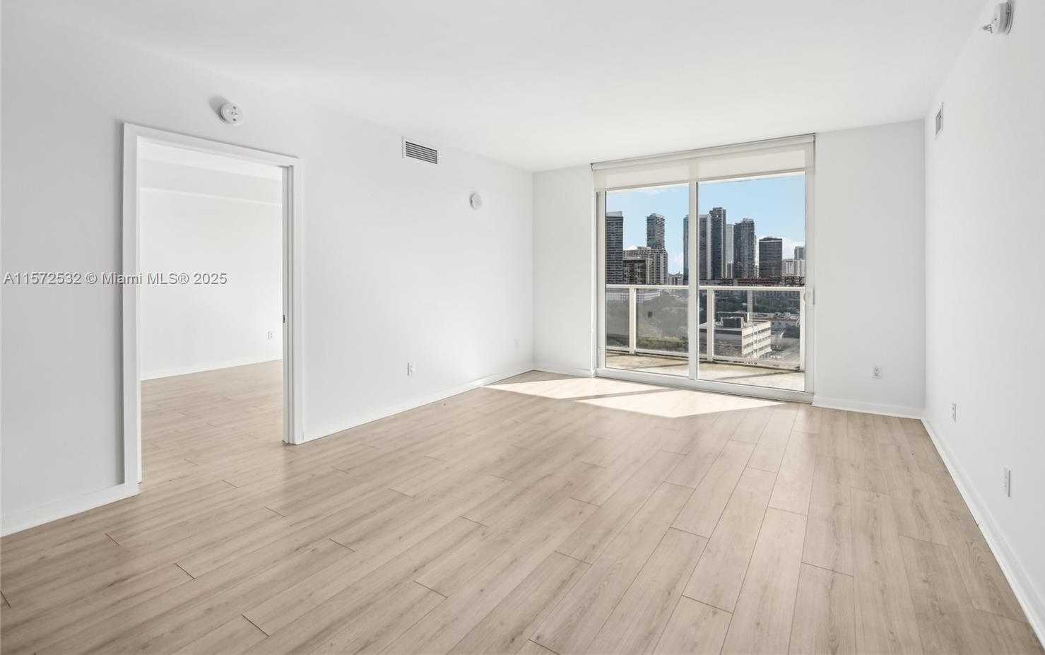 Small Image of 4250 BISCAYNE BLVD #1516, Miami Number 3