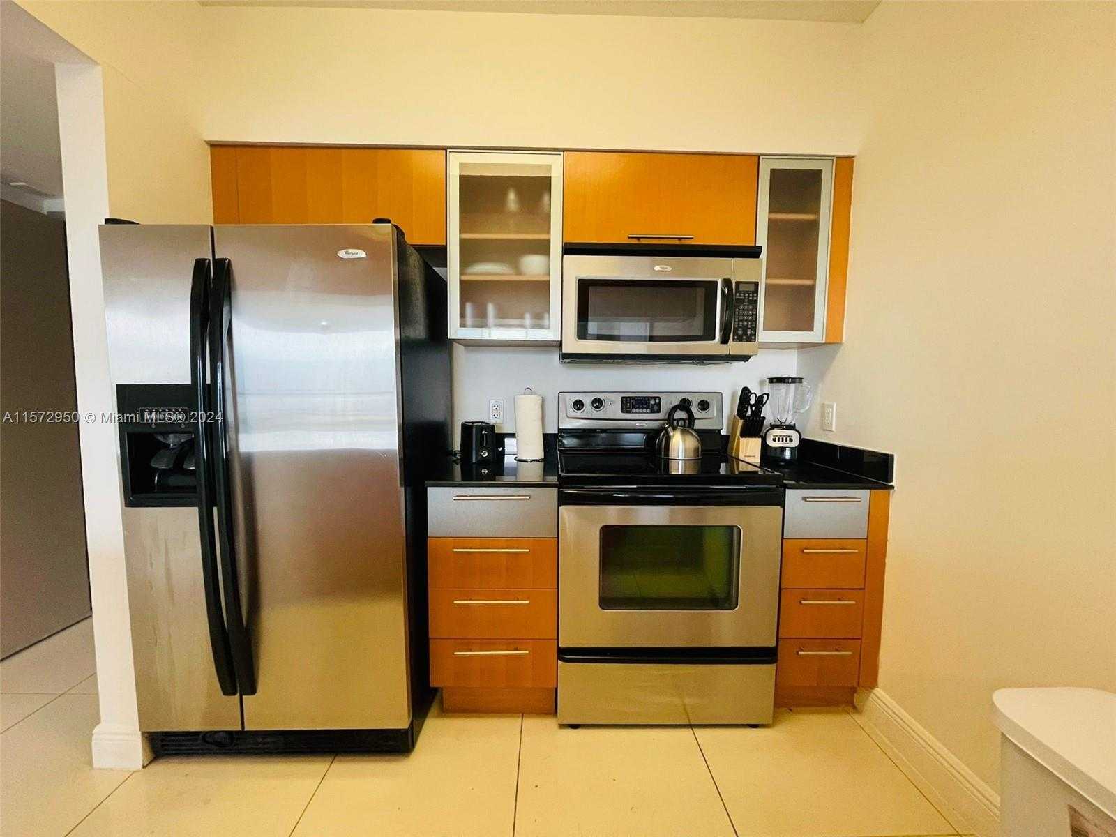Small Image of 1750 NORTH BAYSHORE DR #2710, Miami Number 11