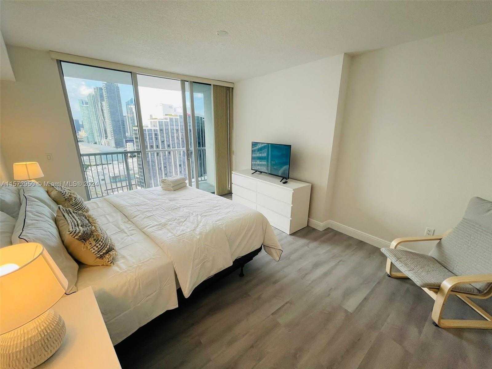Small Image of 1750 NORTH BAYSHORE DR #2710, Miami Number 14