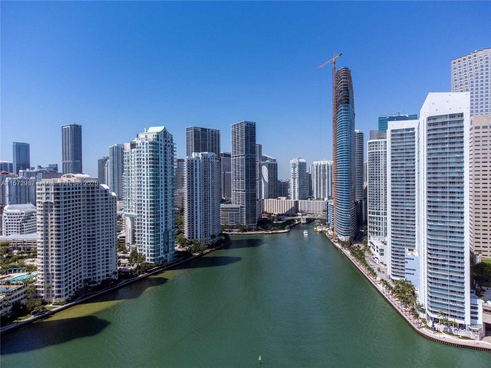 Small Image of 335 SOUTH BISCAYNE BLVD #2700, Miami Number 17