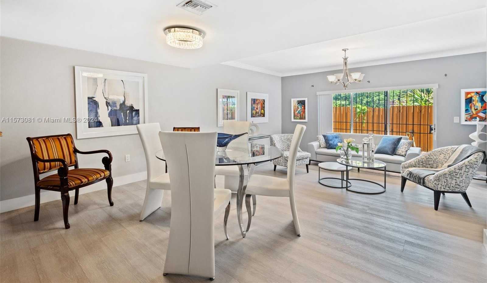 Small Image of 11 OLIVE DR #H, Hialeah Number 3