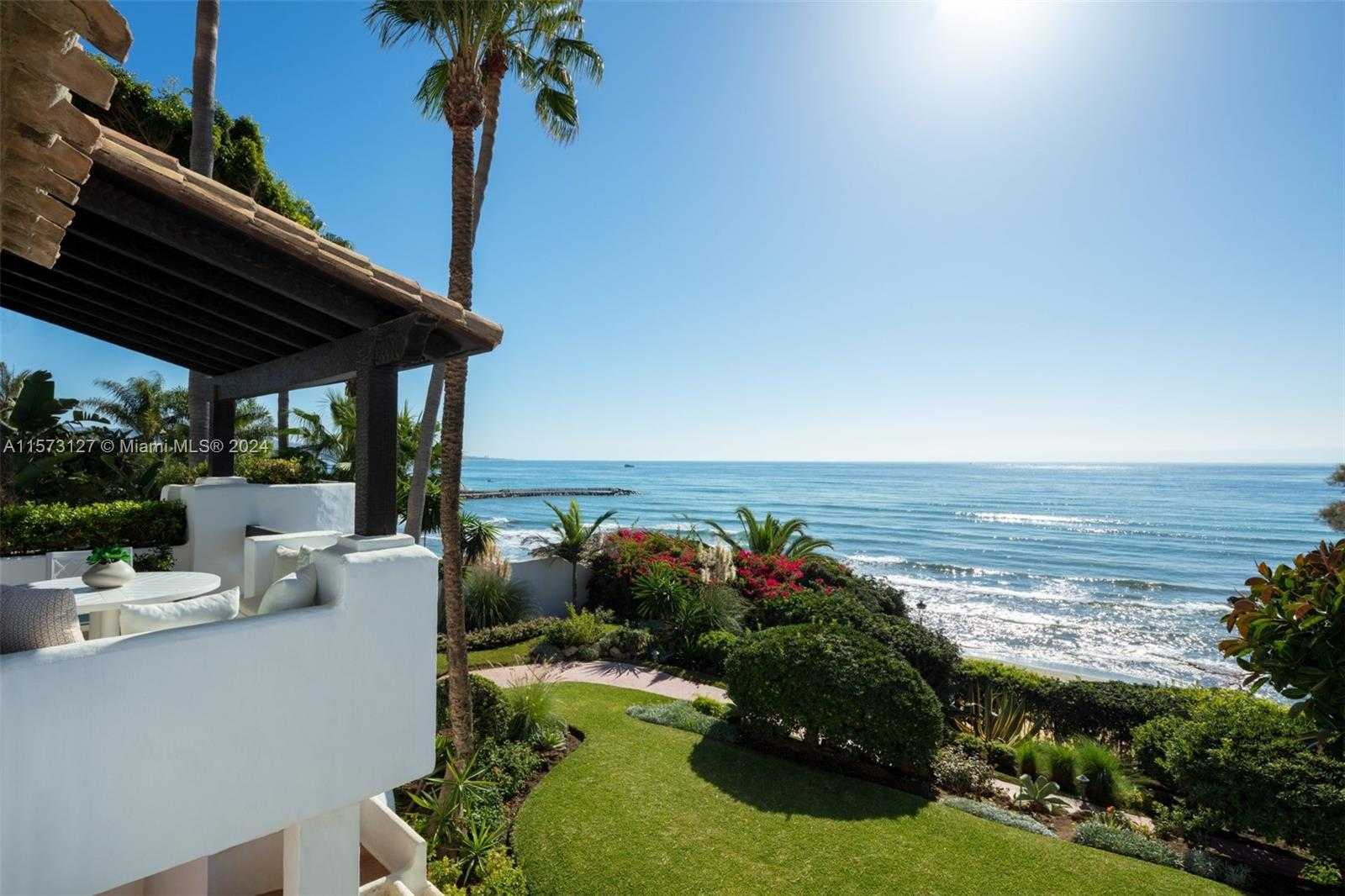 Small Image of PUENTE ROMANO RESORT, Out of City Number 2