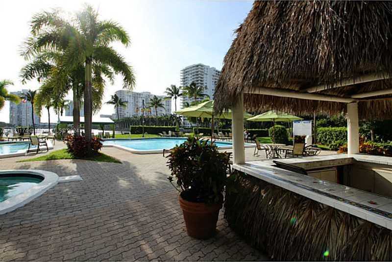 Small Image of 18151 #2012, Aventura Number 5