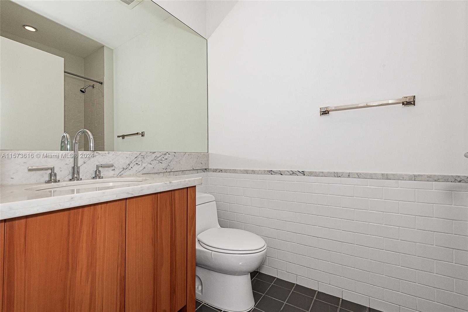 Small Image of 6101 AQUA AVE #702, Miami Beach Number 15