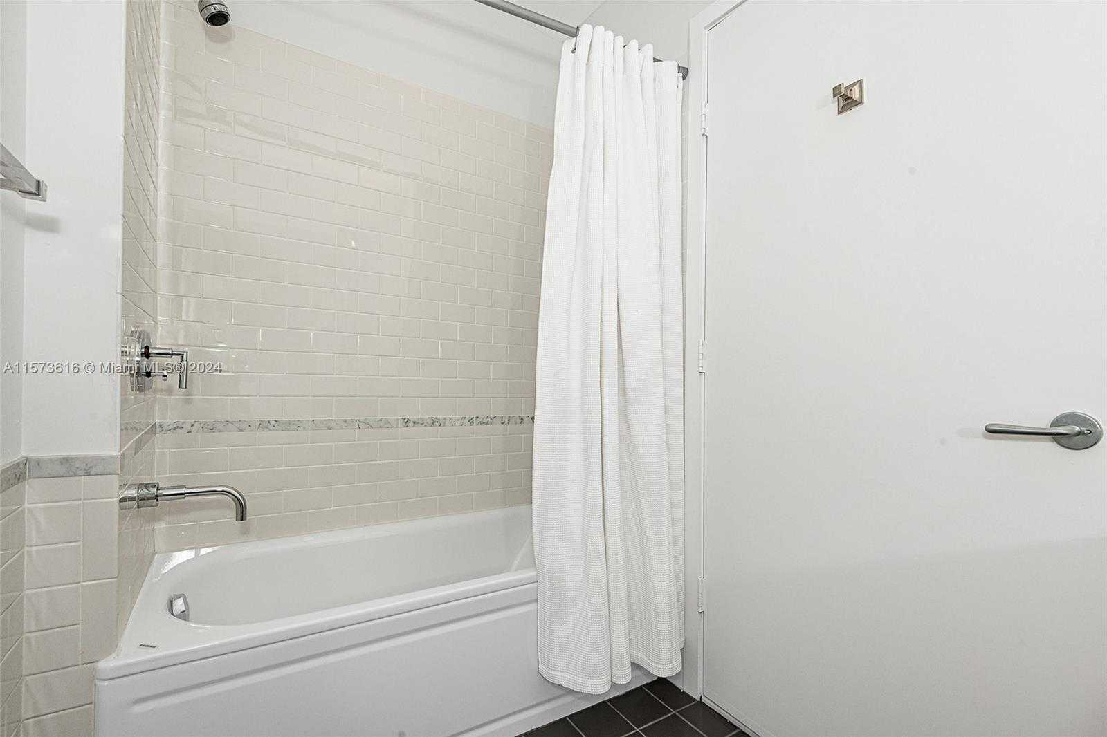 Small Image of 6101 AQUA AVE #702, Miami Beach Number 16