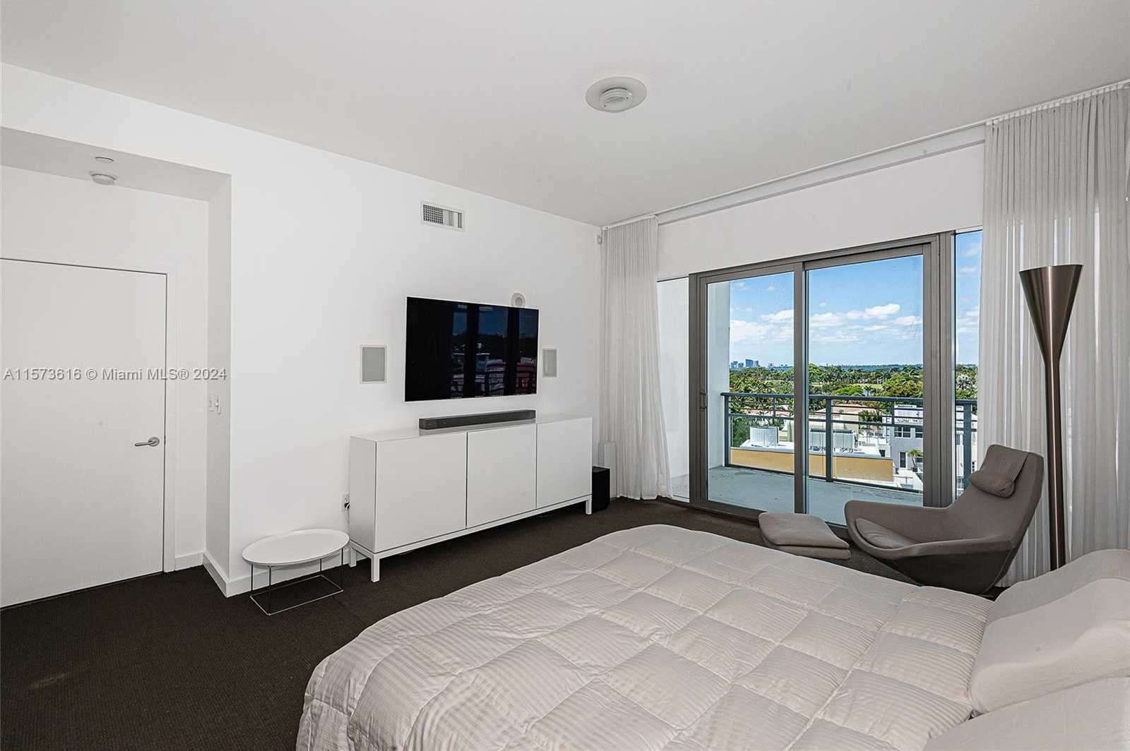 Small Image of 6101 AQUA AVE #702, Miami Beach Number 22